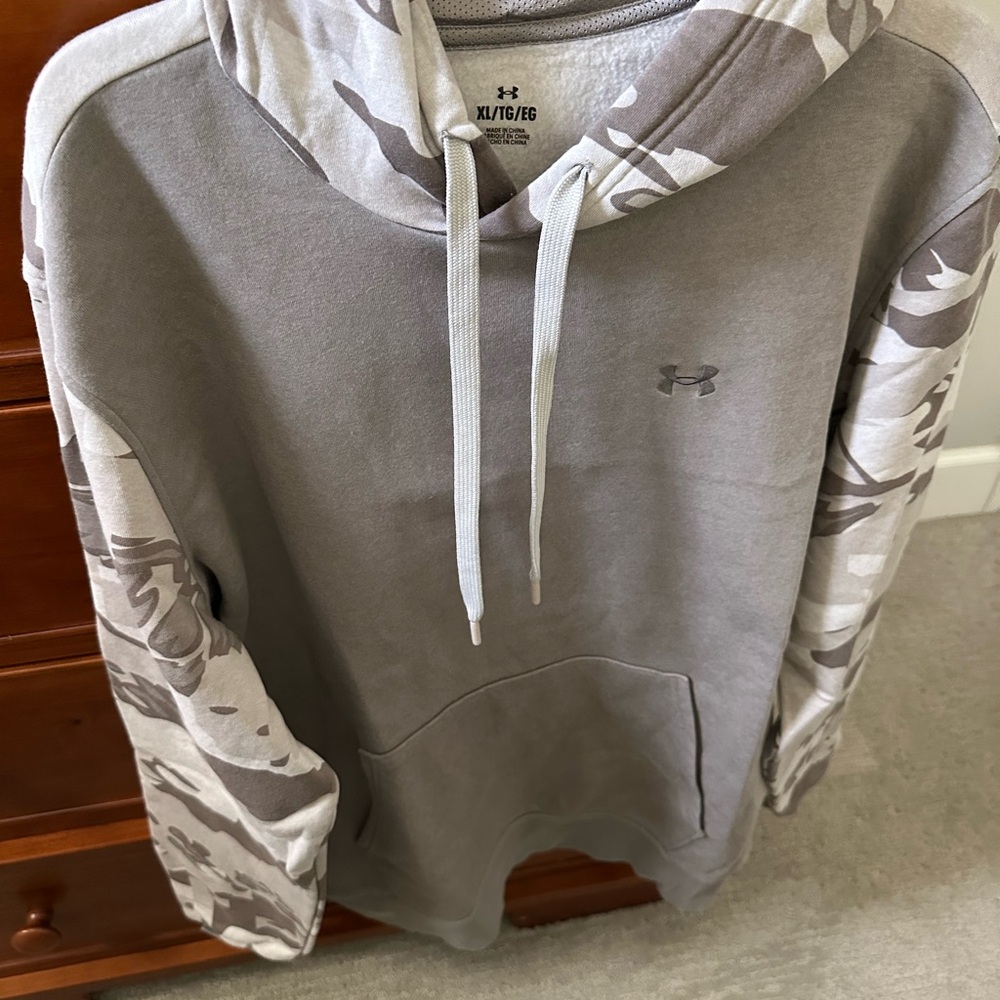 Under Armour Gray Camo Men's Hoodie